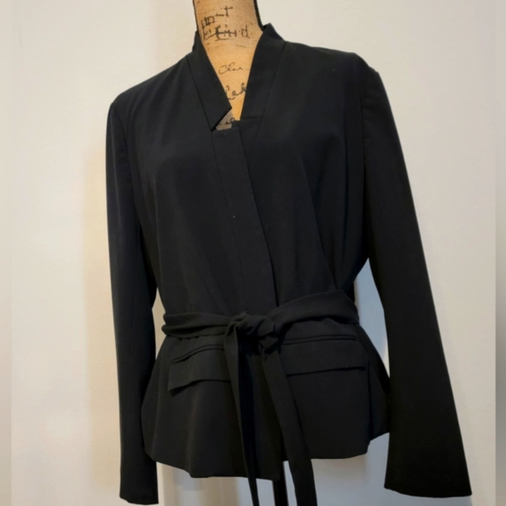 7th Avenue New York & Co. blazer with tie waist. Black size XL. New condition